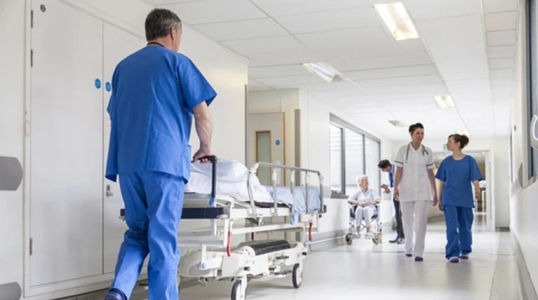 70.000 αιτήσεις για 690 θέσεις στα Νοσοκομεία!