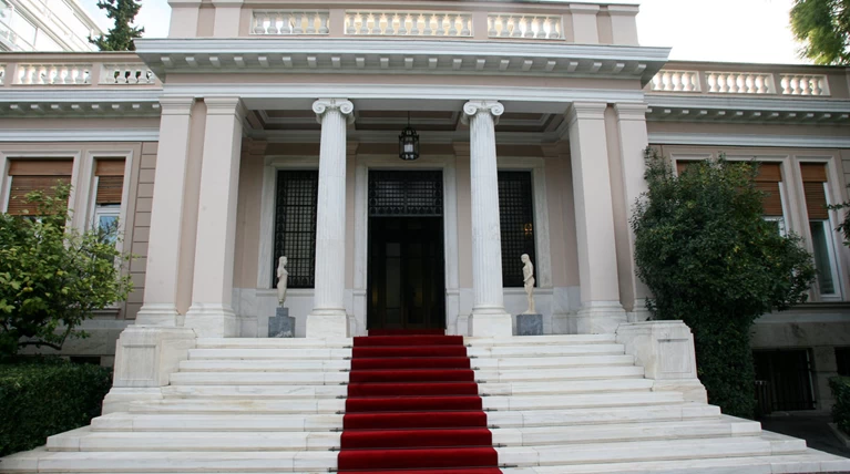 Αιφνίδιες εχθροπραξίες κυβέρνησης με ΔΝΤ και Σόιμπλε