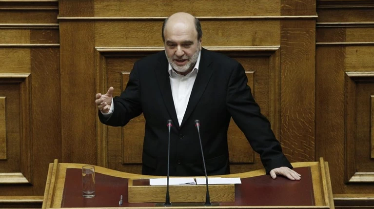 Αλεξιάδης: Οι φόροι στα τσιγάρα έχουν χτυπήσει τα έσοδα