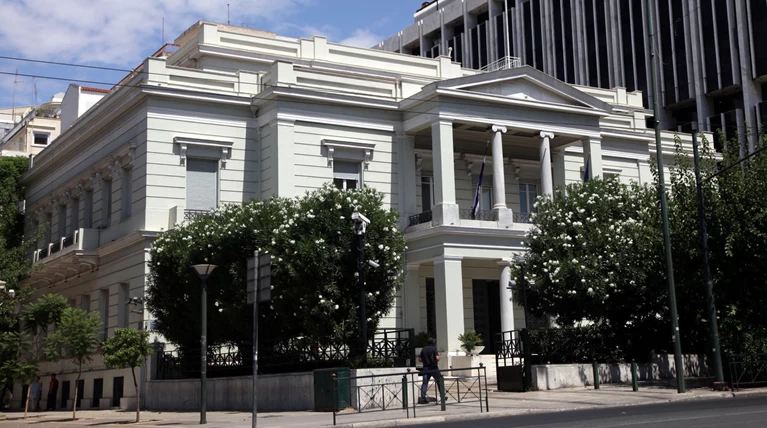 Διώξεις για παράνομη χρηματοδότηση ΜΚΟ μέσω ΥΠΕΞ
