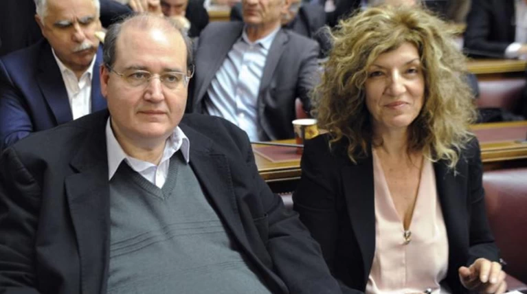 Επαναφέρουν τους «αιώνιους» φοιτητές σε ΑΕΙ και ΤΕΙ