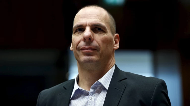 Βαρουφάκης: Μαριονέτα στα χέρια του Σόιμπλε ο Ντάισελμπλουμ και οι άλλοι