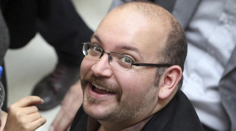 Ιράν: Η μητέρα και η κόρη του είδαν τον Τζέισον Ρεζαϊάν στη φυλακή