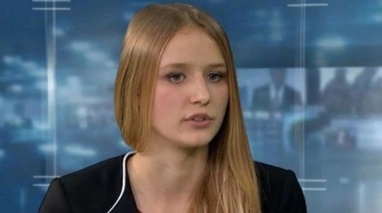 Αυτή η 18χρονη δέχτηκε σεξουαλική παρενόχληση από 30 άνδρες στην Κολωνία