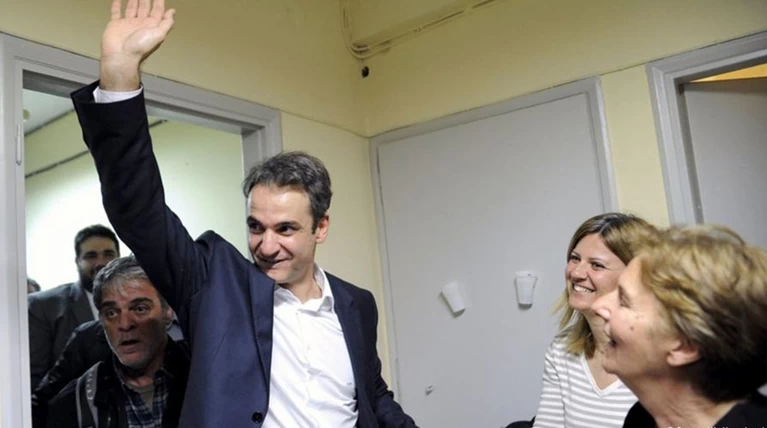 Γερμανικά ΜΜΕ: Φιλελεύθερος και τηλεοπτικός ο νέος αντίπαλος του Τσίπρα