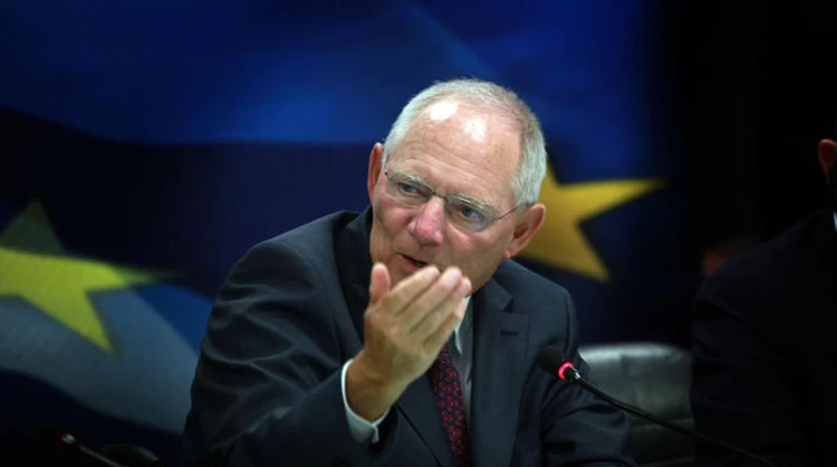 Σόιμπλε: Κίνδυνος για την ΕΕ η επαναφορά των συνοριακών ελέγχων