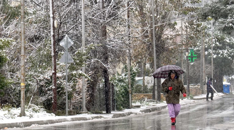 Τσουχτερό κρύο, παγετός & θυελλώδεις άνεμοι