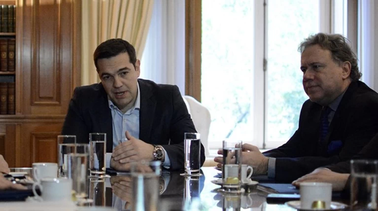 Διορθωτικές κινήσεις & κύκλος επαφών για το ασφαλιστικό