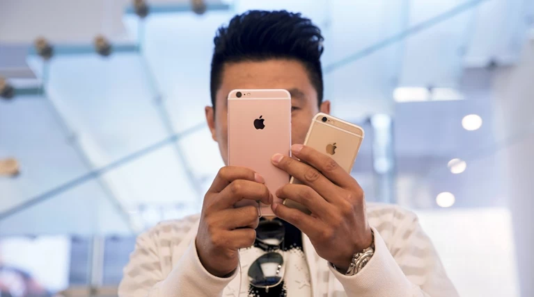 Απογοήτευση στην Apple για τις πωλήσεις του iphοne 6s