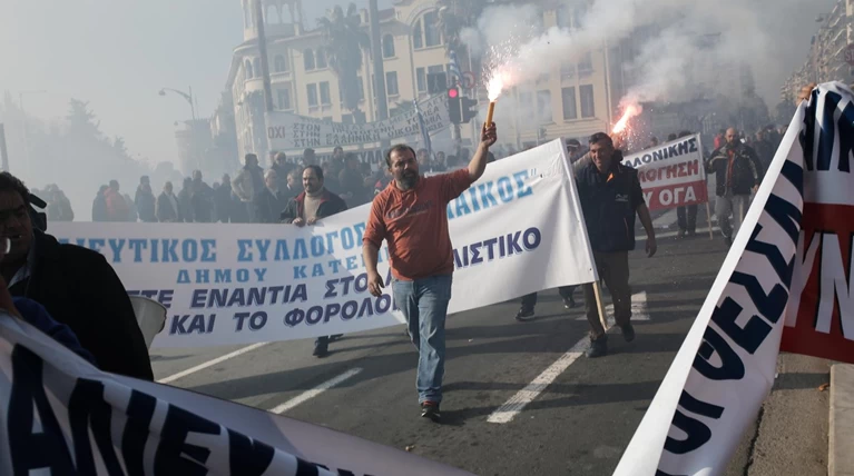 Εντυπωσιακές φωτό από το συλλαλητήριο στη Θεσσαλονίκη
