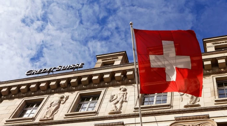 Credit Suisse: Προχωρά σε 4.000 απολύσεις,ζημιές για πρώτη φορά από το 2008