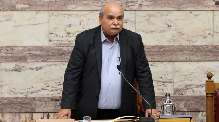 Οριστικό: Η κυβέρνηση επιβάλλει μόνο 4 τηλεοπτικά κανάλια
