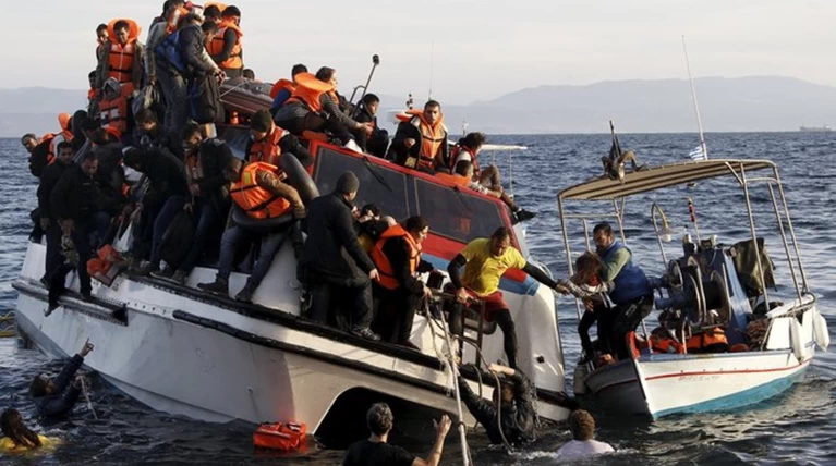Κομισιόν προς Ελλάδα:Nα επιταχυνθούν οι διαδικασίες για τα hotspots