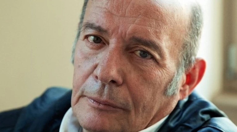 Ιππότης Γραμμάτων και Τεχνών ο Βασίλης Παπαβασιλείου