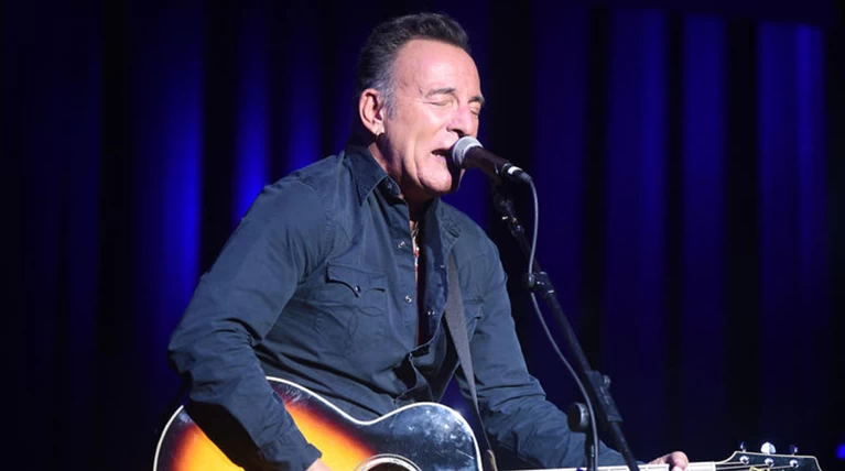 Πώς ο Springsteen νίκησε τον Μέσι μέσα στο... Μπερναμπέου