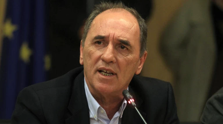 Σταθάκης: Θέλουμε να μπει φρένο στην πώληση των κόκκινων δανείων