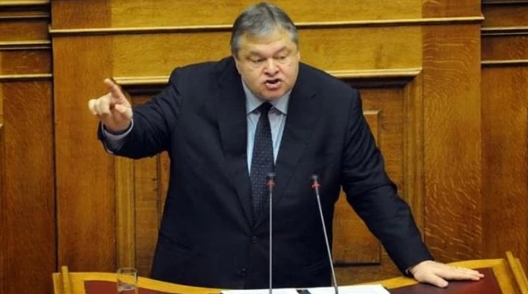 Βενιζέλος: Σε ποιά τιμή θα δοθούν οι τηλεοπτικές άδειες;