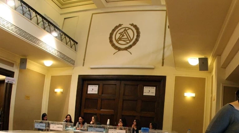 Παρατείνουν την αποχή οι δικηγόροι