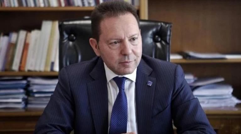 Συνάντηση Στουρνάρα-τραπεζιτών για κόκκινα δάνεια