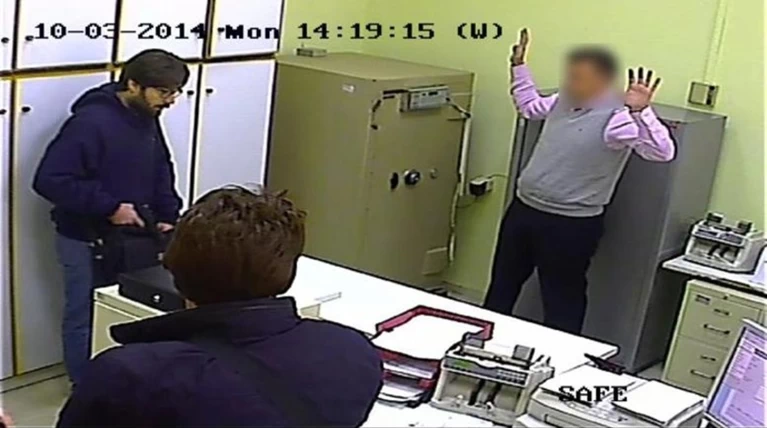 Από το διαμέρισμα στο Μαρούσι πήρε η Πόλα Ρούπα το όπλο