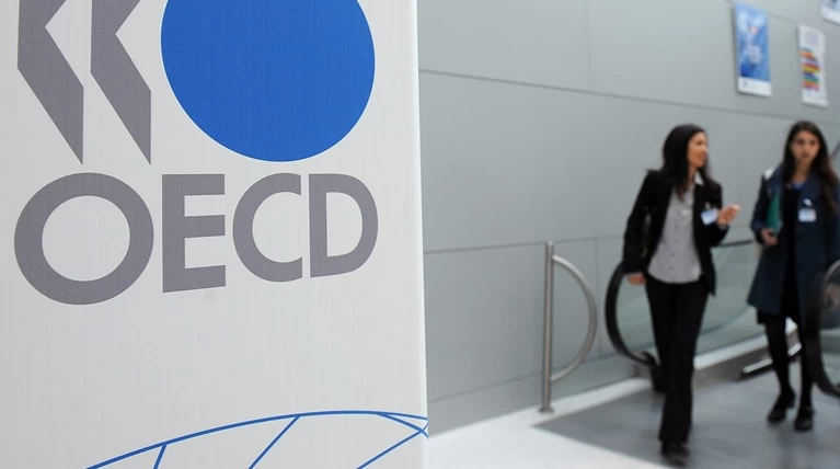 Μήνυμα (και) από τον ΟΟΣΑ για εφαρμογή μεταρρυθμίσεων