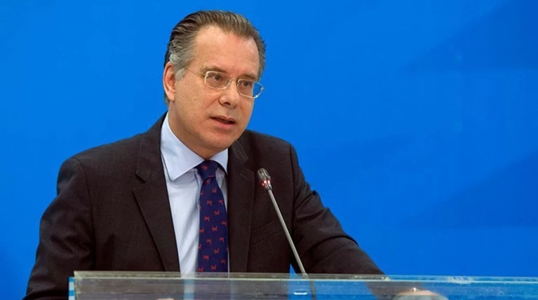 Κουμουτσάκος: Προέχει η κατάργηση του νόμου Παππά, μετά τα πρόσωπα