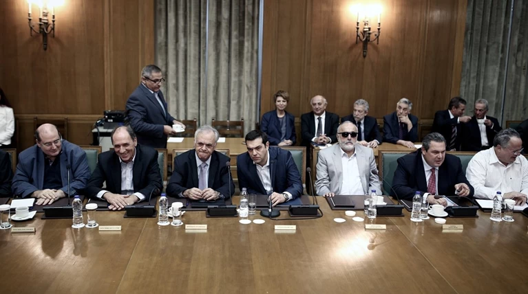 Εκπλήξεις της τελευταίας στιγμής στη λίστα των νέων υπουργών