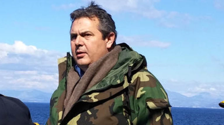 Ολα τα υπουργεία των «ενστόλων» θέλει ο Καμμένος