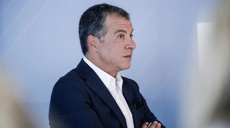 Το «μπράβο» Θεοδωράκη σε Φίλη και το «καρφί» σε Σκουρλέτη
