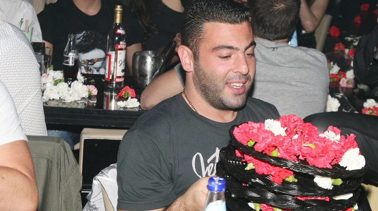 Oι απίθανοι διάλογοι που «έκαψαν» τον κοσμικό κλεπταποδόχο Αγγλούπα