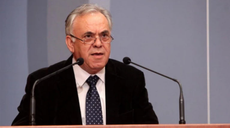 Δραγασάκης: Προτεραιότητα η ελάφρυνση του ελληνικού χρέους