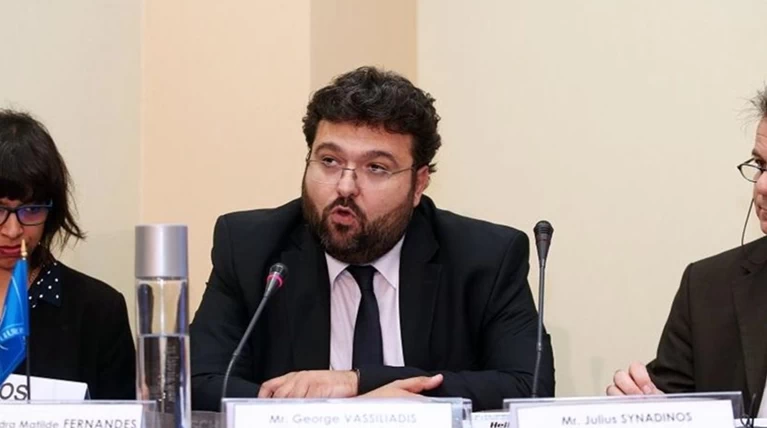 Η αντιτρομοκρατική αναλαμβάνει τις επιθέσεις στο ποδόσφαιρο