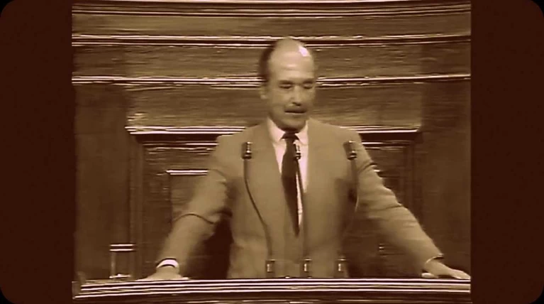 Η ομιλία Στεφανόπουλου στη Βουλή το 1989 για την παραπομπή Παπανδρέου