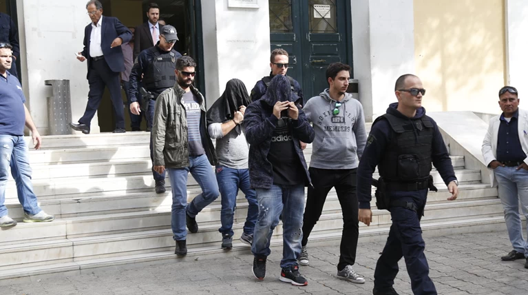 Στον εισαγγελέα ο κοσμηματοπώλης φίλος του Αγγλούπα