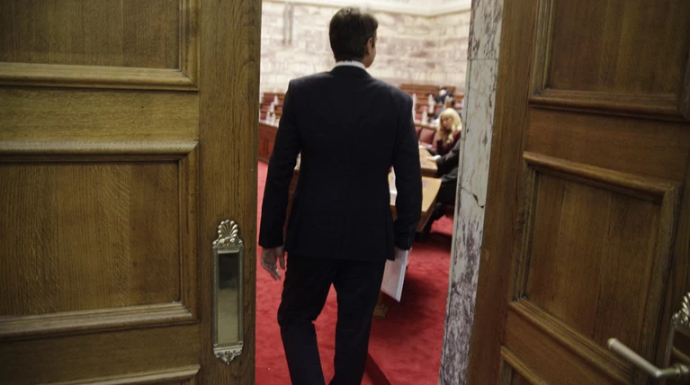 "Ενα βήμα εμπρός,δύο πίσω" για τη ριζική ανανέωση της ΝΔ