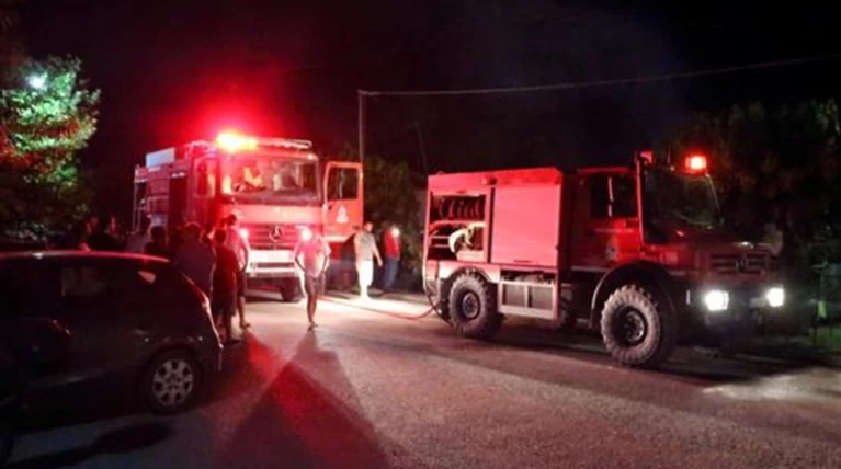 Τριπλή πύρινη τραγωδία σε Λάρισα, Μαρούσι, Χαλκίδα