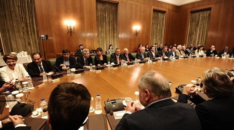 Κυβερνητικές «παραφωνίες» για τη συμμετοχή του ΔΝΤ στο πρόγραμμα