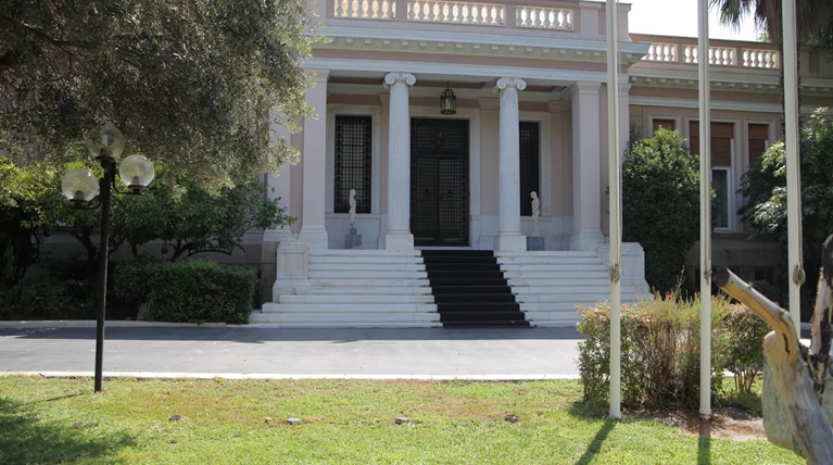 Αναζωπυρώνονται τα σενάρια για παράταση της αβεβαιότητας
