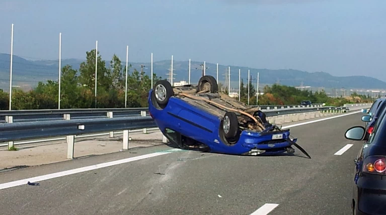 Τρεις στους 10 Έλληνες οδηγούς είναι επικίνδυνοι… ραλίστες!
