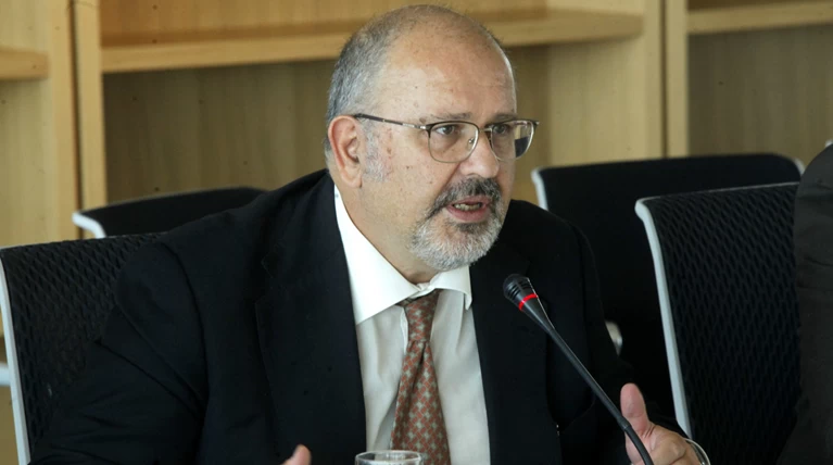 Ξυδάκης: Ξευτελισμένοι & μισογύνηδες οι δημοσιογράφοι,τραγική η ΕΡΤ