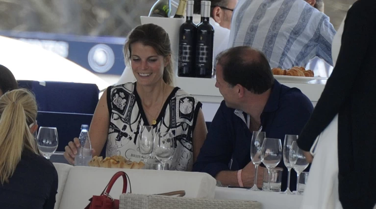 A8hna Wnash H Katara Poy Thn Kynhga Kai To Skoteinh Sxesh Pics Lifestyle