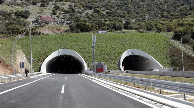 Λάρισα: Έκλεισαν οι σήραγγες στα Τέμπη λόγω ηλεκτρολογικών προβλημάτων