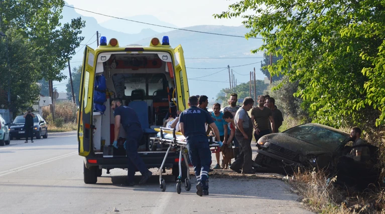 Νεκρή 13χρονη σε τροχαίο έξω από την Αλεξάνδρεια Ημαθίας