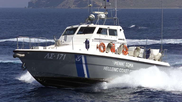 Φοινικούντα: Σώος εντοπίστηκε 54 αγνούμενος μετά την ανατροπή ιστιοπλοϊκού