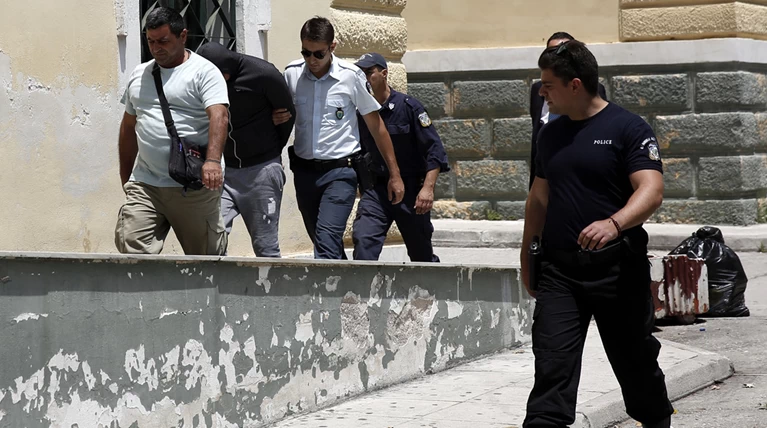 Ελεύθερος ο 23χρονος Ρομά για το πιστολίδι στο Μενίδι