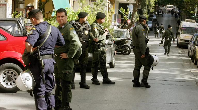 Ο Τόσκας ρωτάει Κυριάκο για την συγκέντρωση των αστυνομικών!