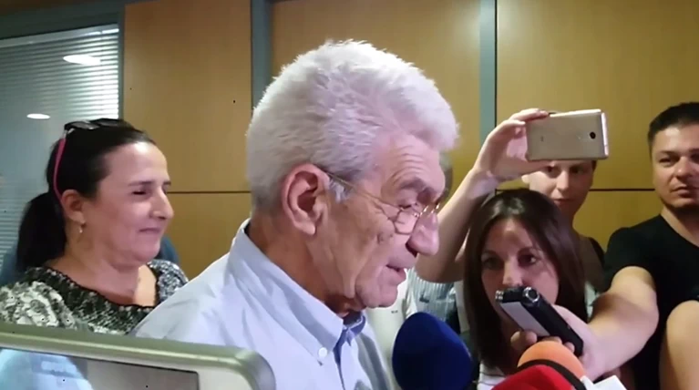 Χοντρό «παζάρι» Μπουτάρη- συμβασιούχων για τους...ιδιώτες