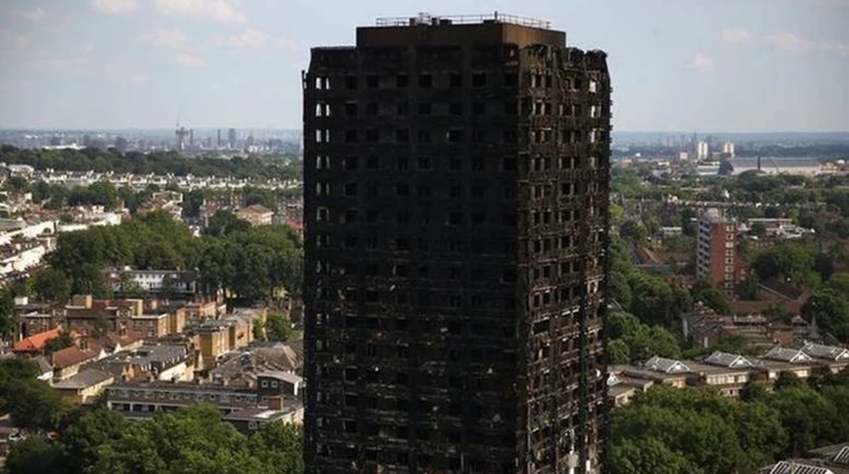 Λονδίνο: 120 κτίρια κρίθηκαν ακατάλληλα