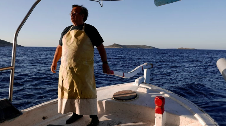 Ο ψαράς της Ικαρίας και η ιστορία της γραφικής Ελλάδας