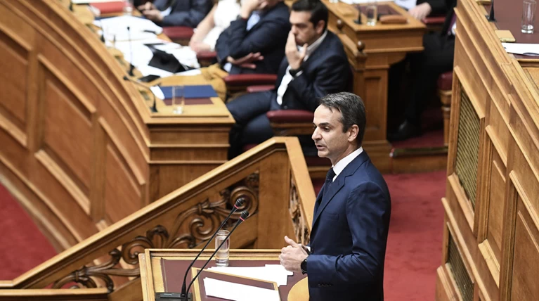 Μητσοτάκης σε Τσίπρα: Η εξουσία σας έχει διαφθείρει